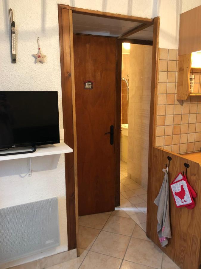 Appartement Rez De Jardin Montee De L'Alpe D'Huez La Garde  Exterior foto
