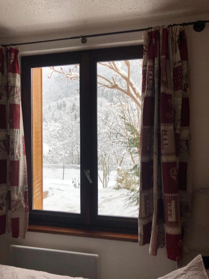 Appartement Rez De Jardin Montee De L'Alpe D'Huez La Garde  Exterior foto