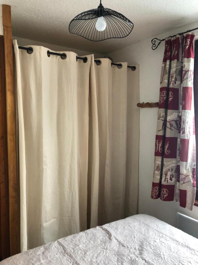 Appartement Rez De Jardin Montee De L'Alpe D'Huez La Garde  Exterior foto