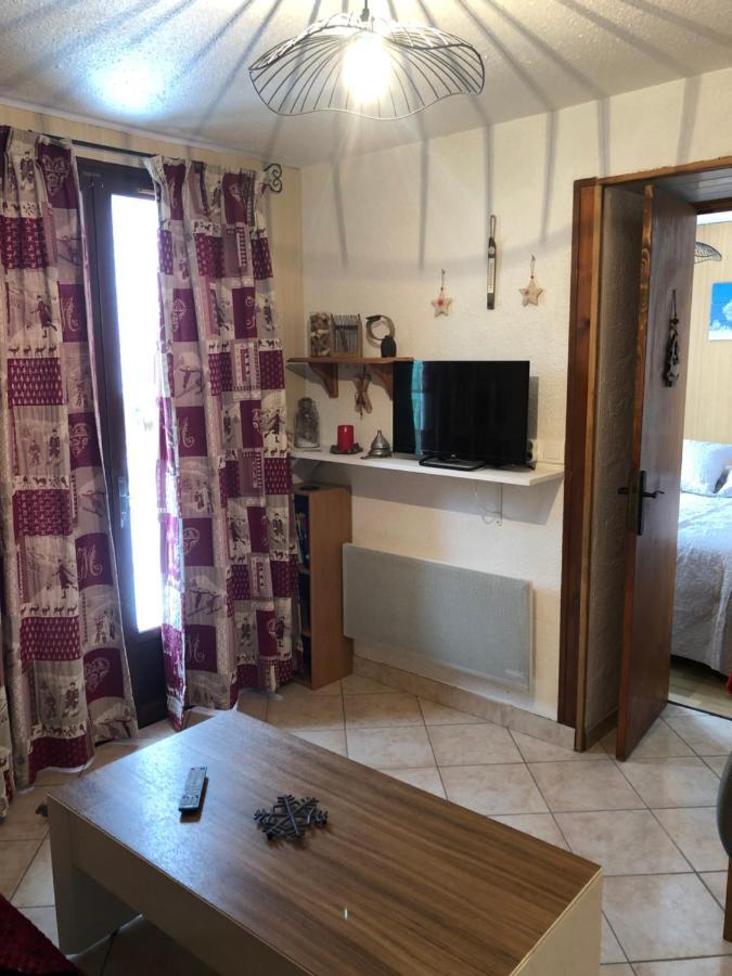 Appartement Rez De Jardin Montee De L'Alpe D'Huez La Garde  Exterior foto
